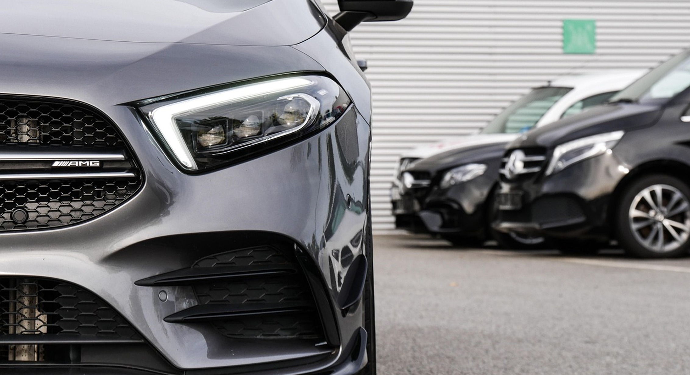 Common Image dinesten_images_1760610027.jpg Plug-in hybride of volledig elektrisch? | 