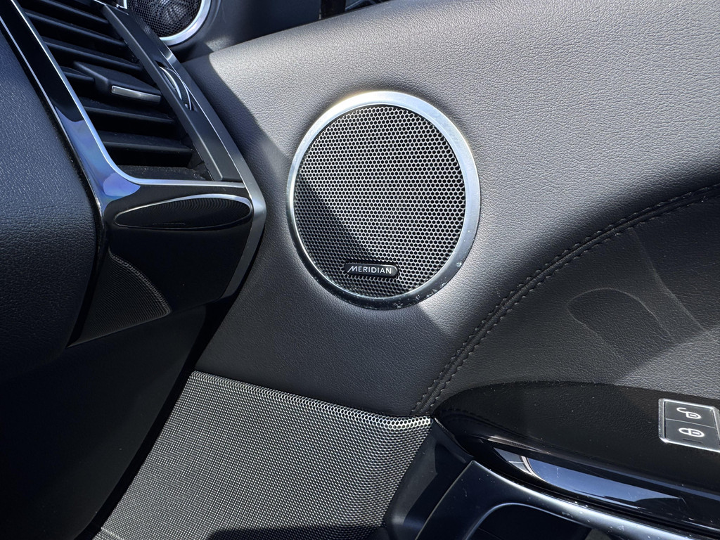 55802703-24.jpg